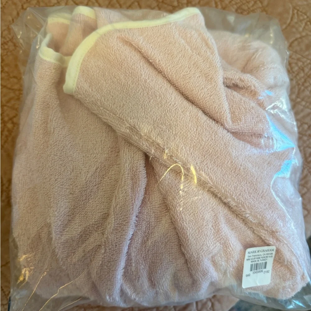 Mark & Graham Custom Embroidered Robe - Picture 4 of 6